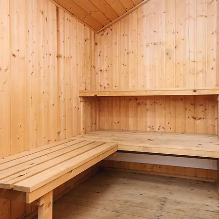 8 Person In Norre Nebel-by Traum * Nørre Nebel